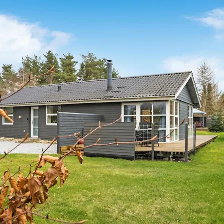 3 Bedroom Stunning In *