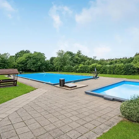 3 Bedroom Stunning In Prázdninový dům *