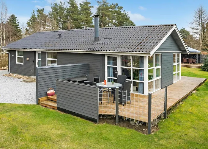3 Bedroom Stunning In Fårvang