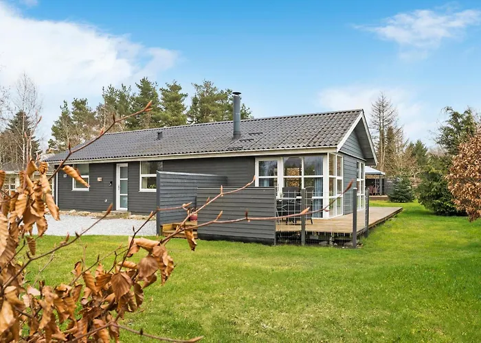 3 Bedroom Stunning In *